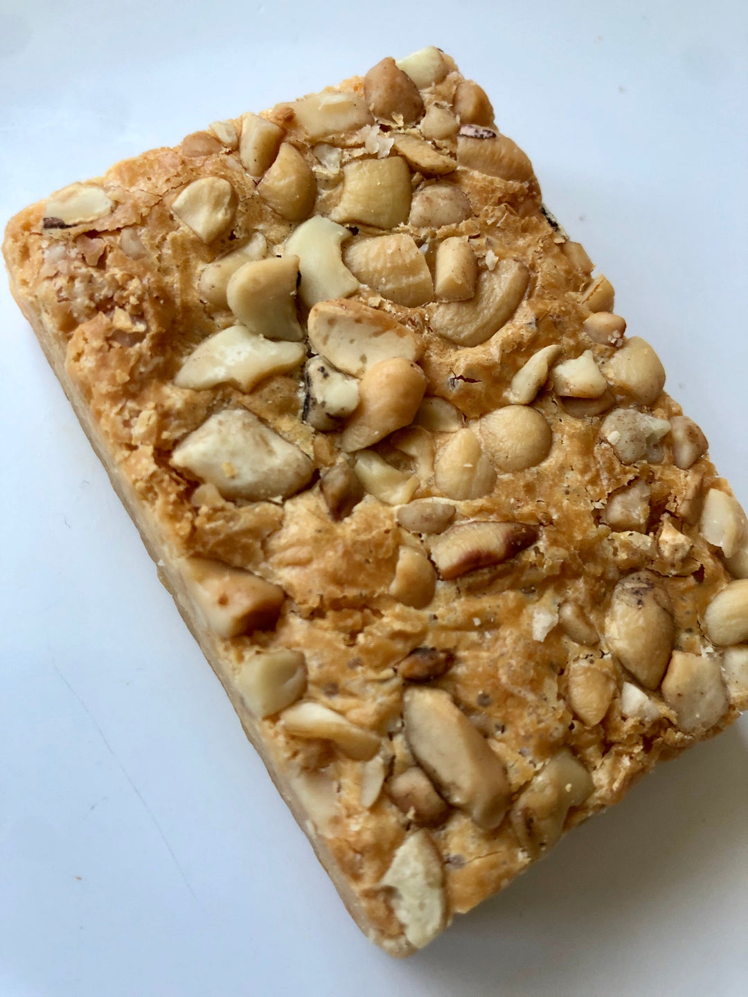 Red Ribbon BakeShop - Caramel Bar with Cashew Nuts 2 oz